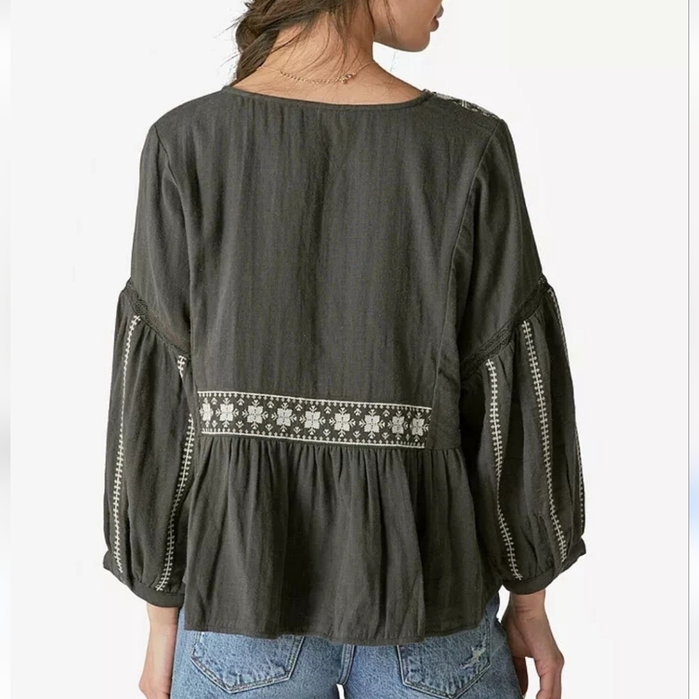 Lucky Brand Embroidered Cotton Peasant Blouse Boho V-Neck Balloon Sleeve Size M. - Picture 2 of 16